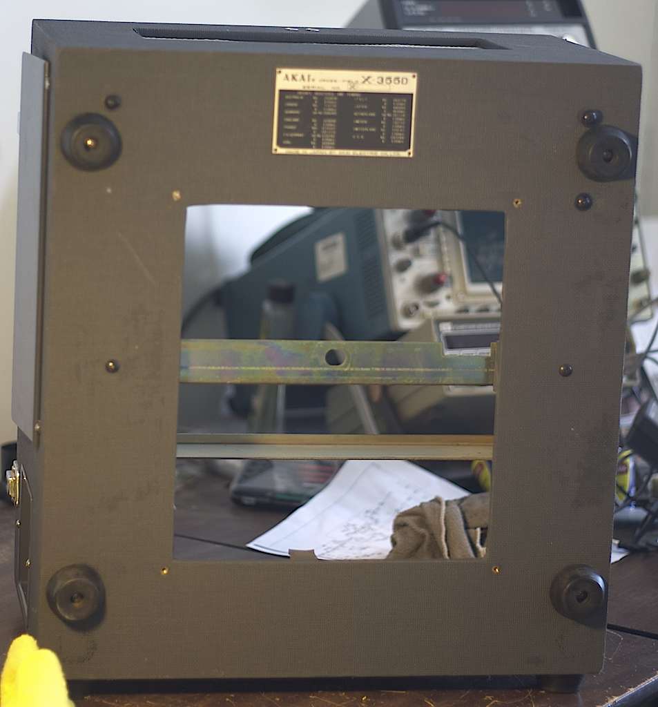 ... 345 and have a nice Franken-deck. Very tempting....I still need to find  a good trim panel for the transport though. And see how different the head  specs ...